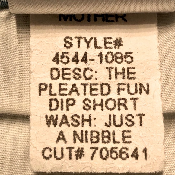 “NEW” MOTHER Snacks! The Pleated Fun Dip Short - Picture 8 of 9